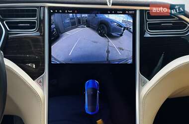 Лифтбек Tesla Model S 2016 в 