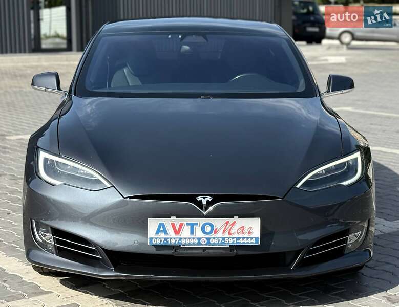 Лифтбек Tesla Model S 2017 в Кривом Роге