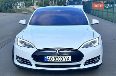 Лифтбек Tesla Model S 2016 в 