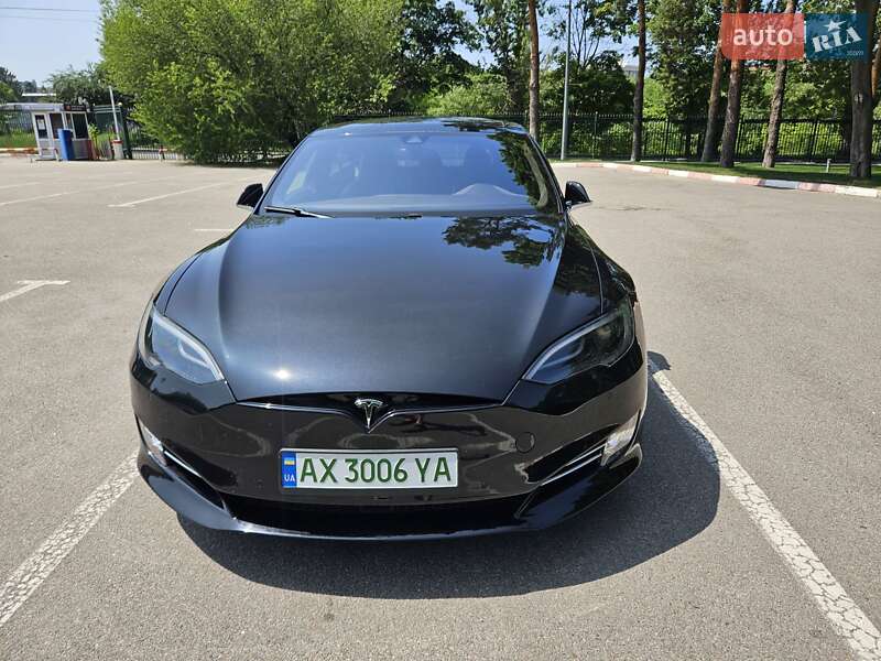 Лифтбек Tesla Model S 2015 в Харькове
