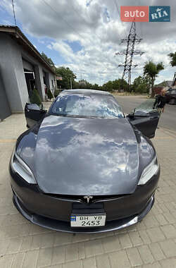 Лифтбек Tesla Model S 2022 в 