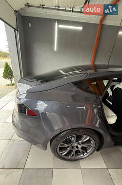 Лифтбек Tesla Model S 2022 в 
