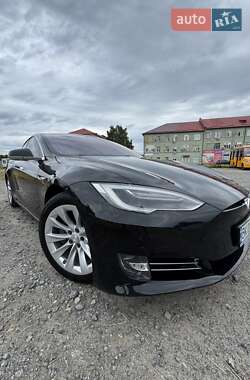 Лифтбек Tesla Model S 2018 в 