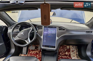 Лифтбек Tesla Model S 2016 в 