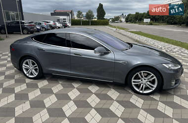 Лифтбек Tesla Model S 2014 в 