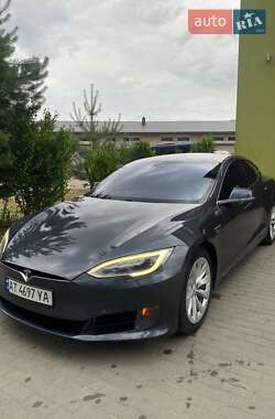 Ліфтбек Tesla Model S 2016 в 