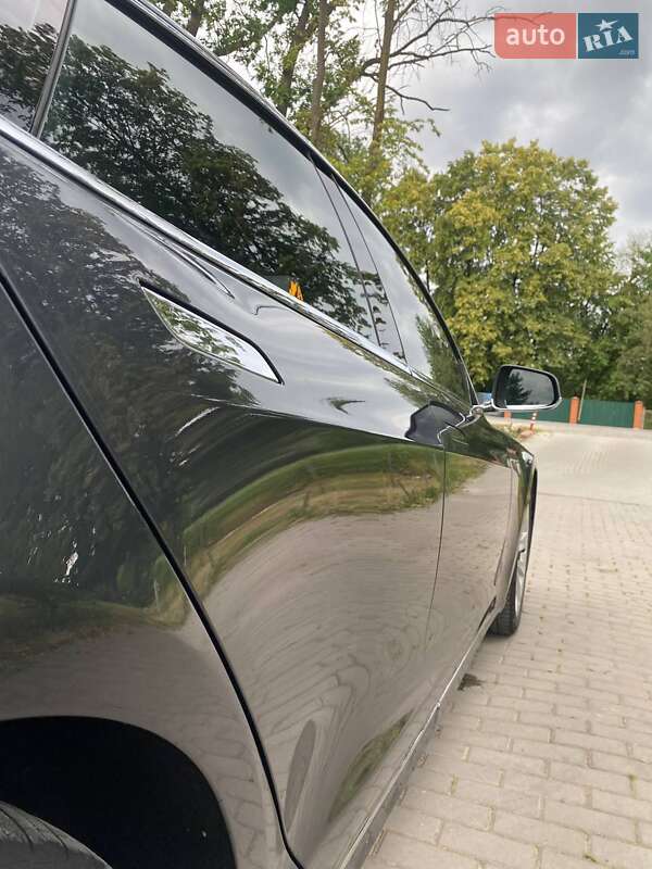 Ліфтбек Tesla Model S 2016 в Івано-Франківську