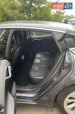 Ліфтбек Tesla Model S 2016 в 