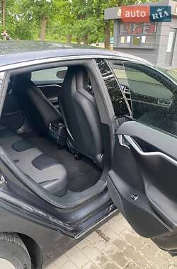 Ліфтбек Tesla Model S 2016 в 