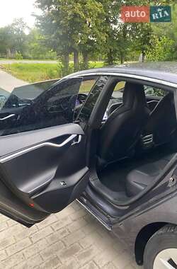 Ліфтбек Tesla Model S 2016 в 