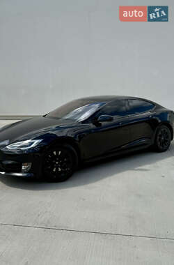 Лифтбек Tesla Model S 2018 в 