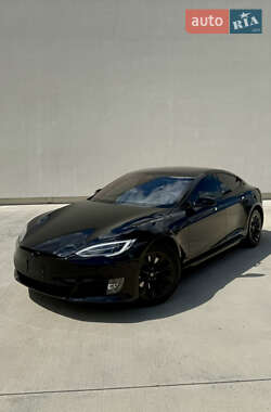 Tesla Model S 2018