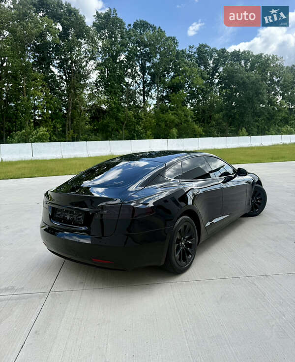 Лифтбек Tesla Model S 2018 в Луцке