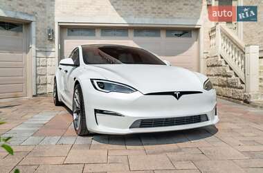 Tesla Model S 2024