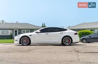 Лифтбек Tesla Model S 2024 в 