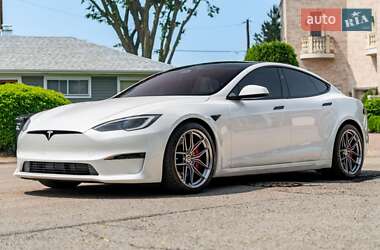 Лифтбек Tesla Model S 2024 в 