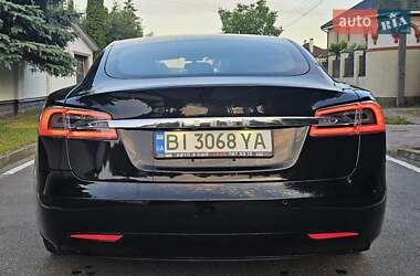 Лифтбек Tesla Model S 2017 в 