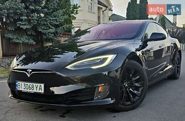 Лифтбек Tesla Model S 2017 в 