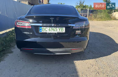 Ліфтбек Tesla Model S 2015 в 