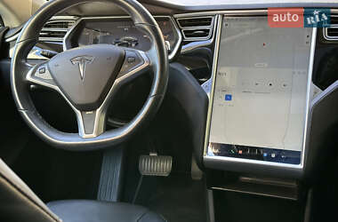 Лифтбек Tesla Model S 2013 в 