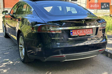 Лифтбек Tesla Model S 2013 в 