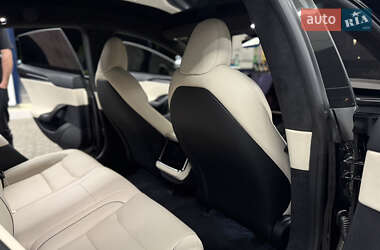 Лифтбек Tesla Model S 2022 в 