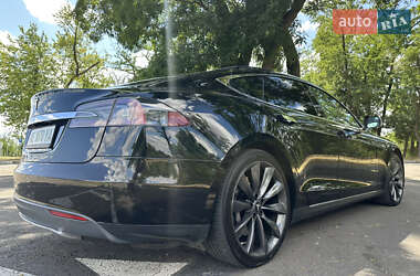 Лифтбек Tesla Model S 2014 в 