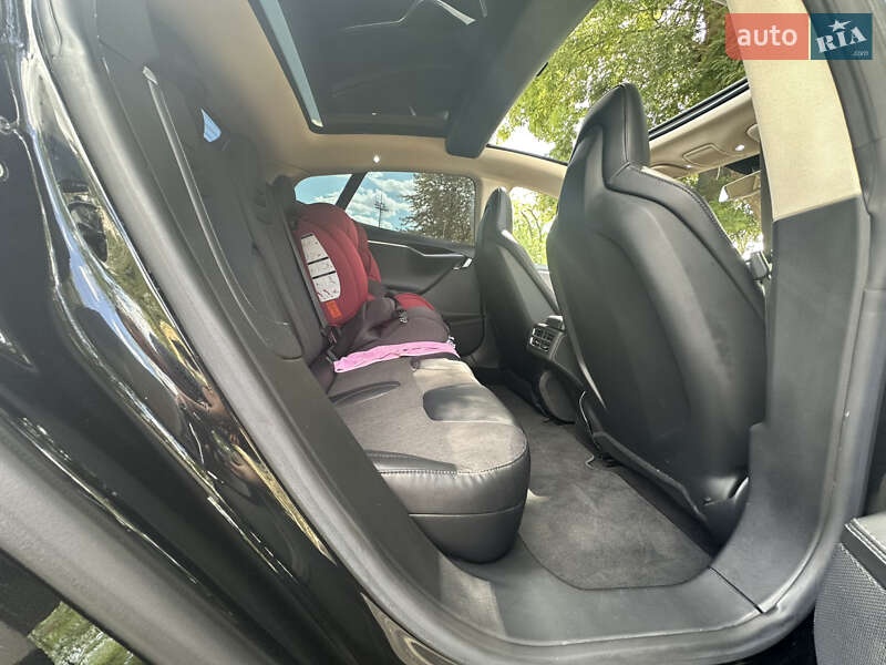 Лифтбек Tesla Model S 2014 в Николаеве