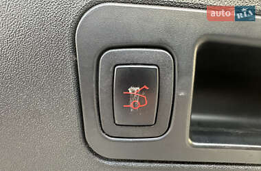 Лифтбек Tesla Model S 2014 в 