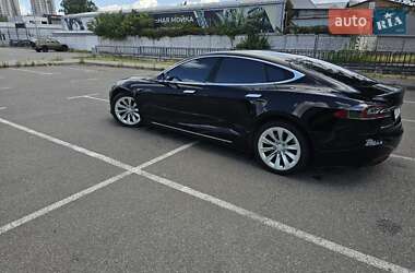Лифтбек Tesla Model S 2018 в Киеве