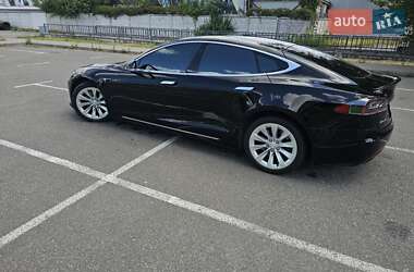 Лифтбек Tesla Model S 2018 в Киеве