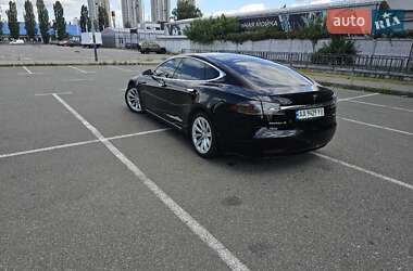 Лифтбек Tesla Model S 2018 в 