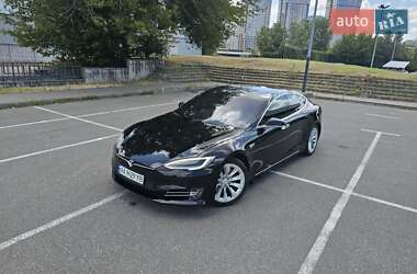 Лифтбек Tesla Model S 2018 в 