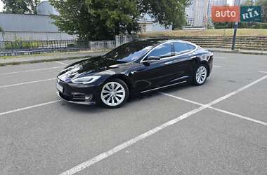 Лифтбек Tesla Model S 2018 в 
