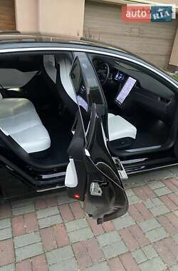 Лифтбек Tesla Model S 2018 в 