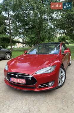 Лифтбек Tesla Model S 2013 в Львове