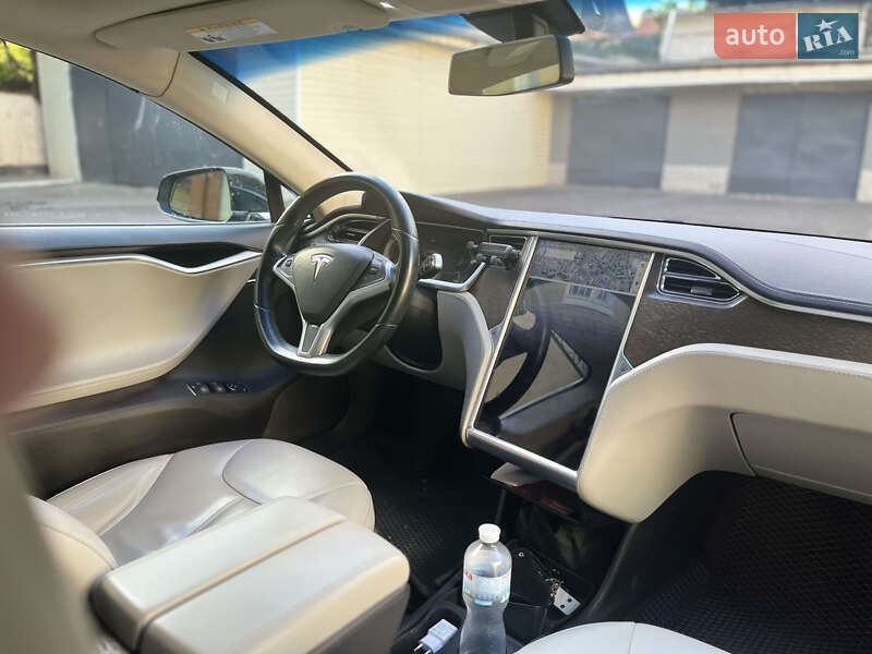 Ліфтбек Tesla Model S 2012 в Одесі