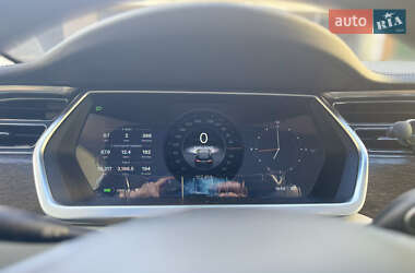Лифтбек Tesla Model S 2012 в 