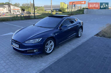 Лифтбек Tesla Model S 2016 в 
