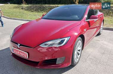 Лифтбек Tesla Model S 2016 в 