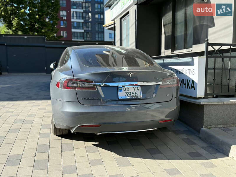 Ліфтбек Tesla Model S 2014 в Тернополі