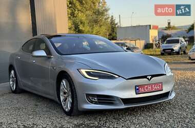 Лифтбек Tesla Model S 2017 в 