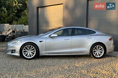 Лифтбек Tesla Model S 2017 в 