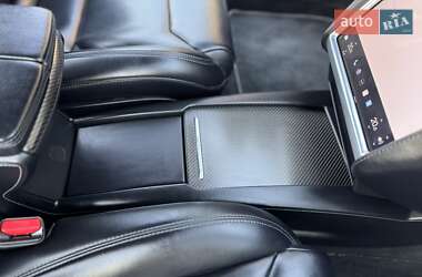 Лифтбек Tesla Model S 2017 в 
