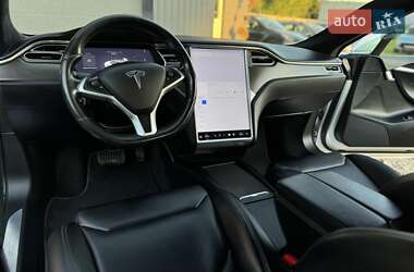 Лифтбек Tesla Model S 2017 в 