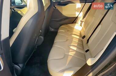 Ліфтбек Tesla Model S 2014 в 