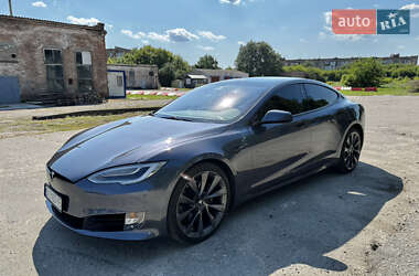 Лифтбек Tesla Model S 2020 в 