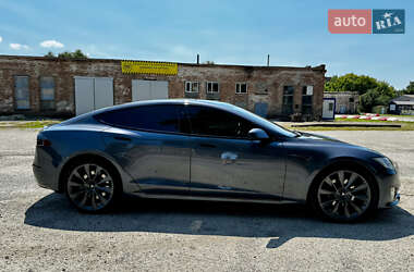 Лифтбек Tesla Model S 2020 в 