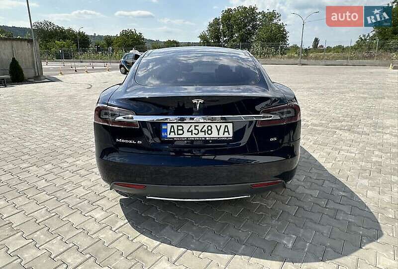 Ліфтбек Tesla Model S 2013 в Львові фото 8 Ліфтбек Tesla Model S 2013 в Львові