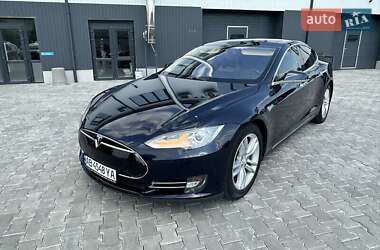 Лифтбек Tesla Model S 2013 в Львове